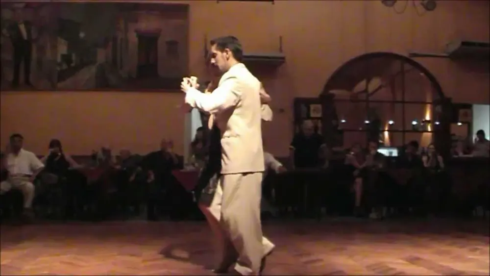 Video thumbnail for Juan Martin y Stefania Colina - A Evaristo Carriego -
