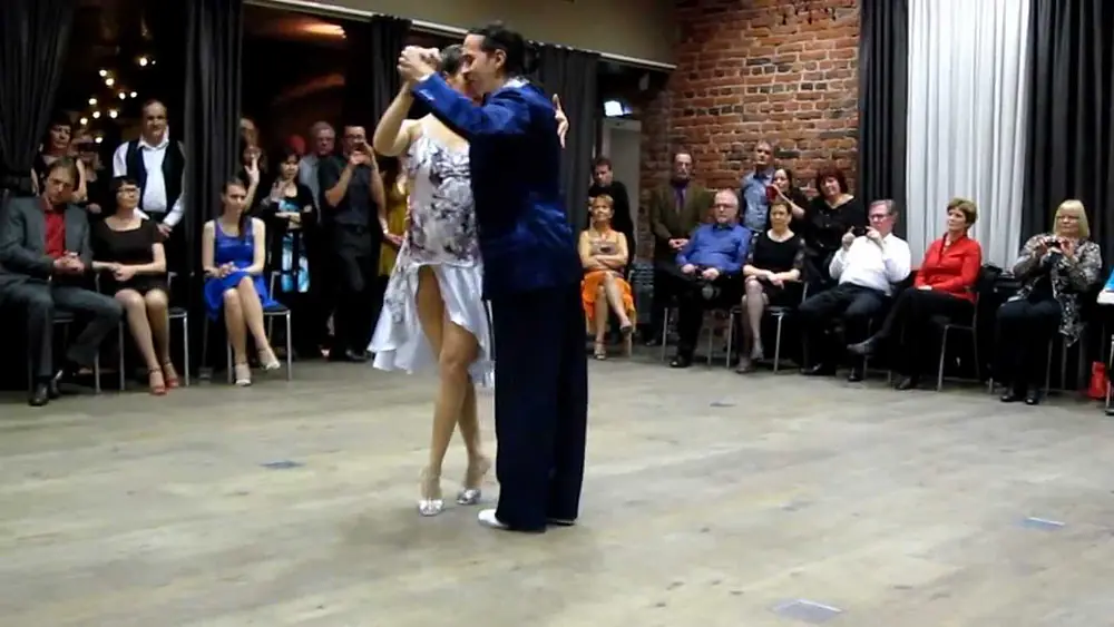 Video thumbnail for Gustavo Rosas y Gisela Natoli at Oulu Tango Festival 2013, Nada