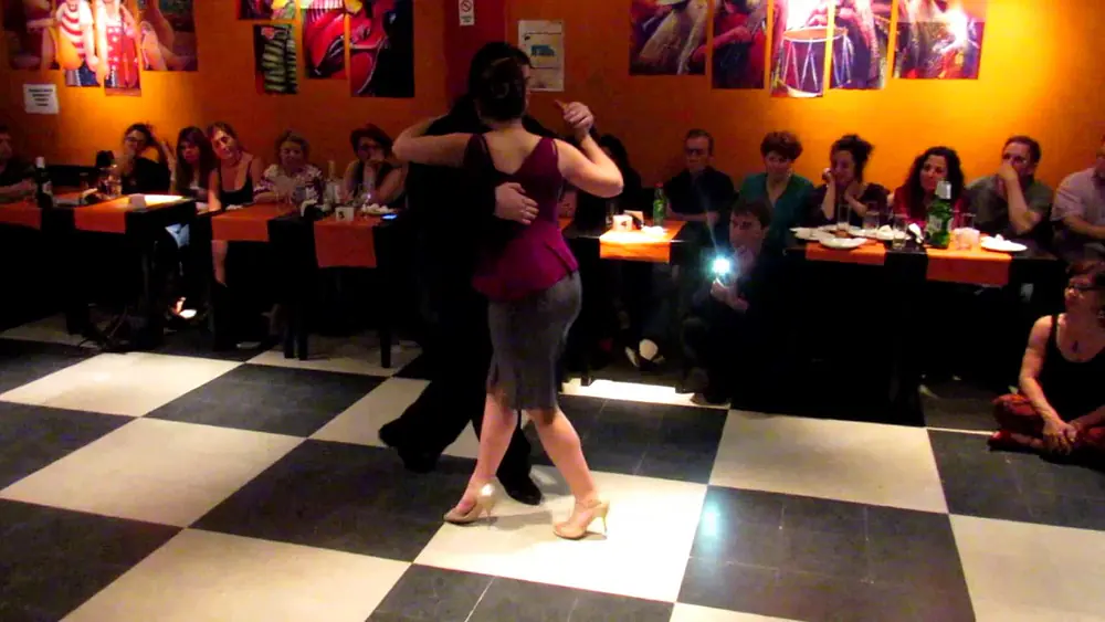 Video thumbnail for María Belén Cafasso y David Ledesma en Tangotica (2/3) - Carnaval de mi barrio