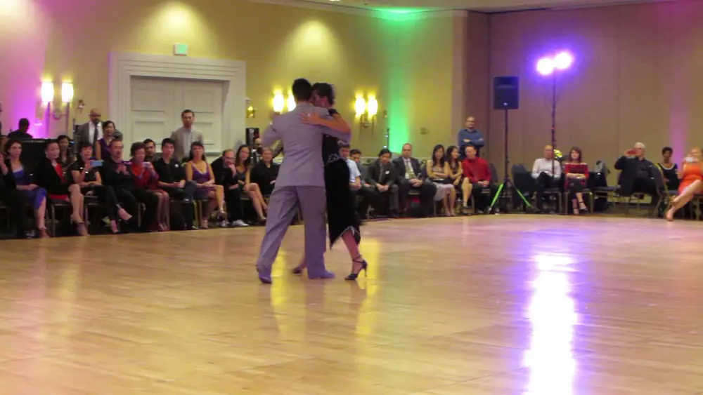 Video thumbnail for Roxana Suárez & Sebastián Achával, "Paciencia", NTW 2015, 4/4