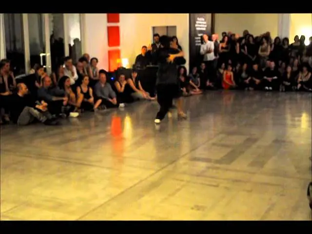 Video thumbnail for Fausto Carpino y Stephanie Fesneau 3. Pensalobien!