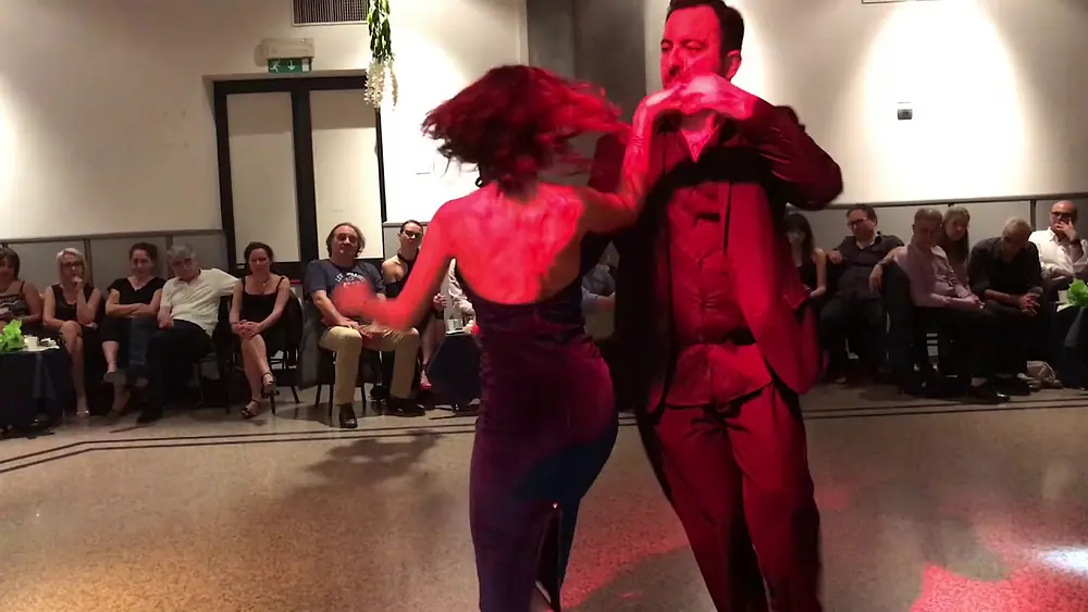 Video thumbnail for Giovanni Eredia e Francesca Sutera - Playing Love