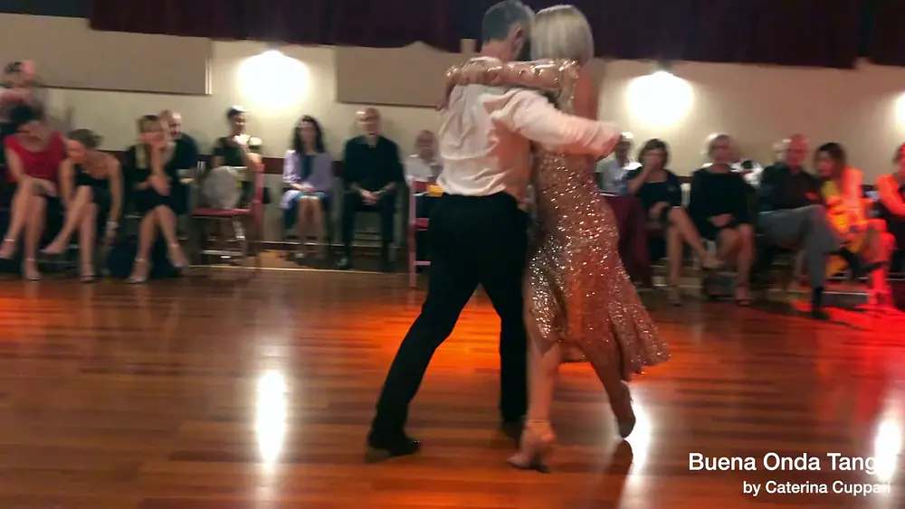 Video thumbnail for Claudio Gonzalez y Julia Urruty - Vals