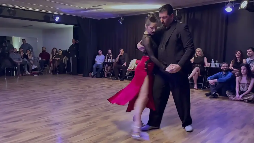 Video thumbnail for Magda Voukelatou & Christos Glossis - El Panuelito @ Milonga Sin Palabras (4/4)