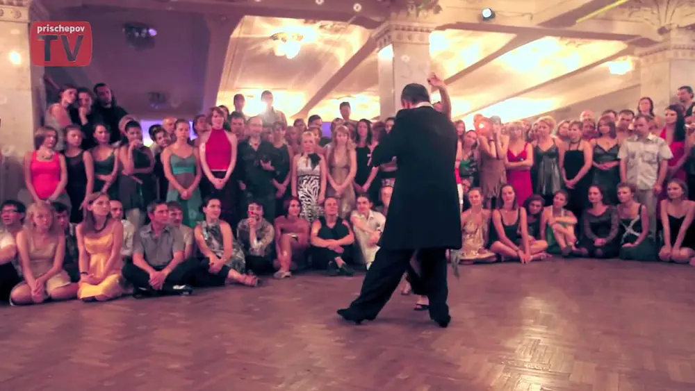 Video thumbnail for Horacio Godoy & Cecilia Berra, 8th International Moscow Festival of Argentine Tango, (4)