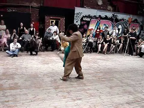 Video thumbnail for Federico Naveira y Ines Muzopappa. Vals.Moscow. Planetango2