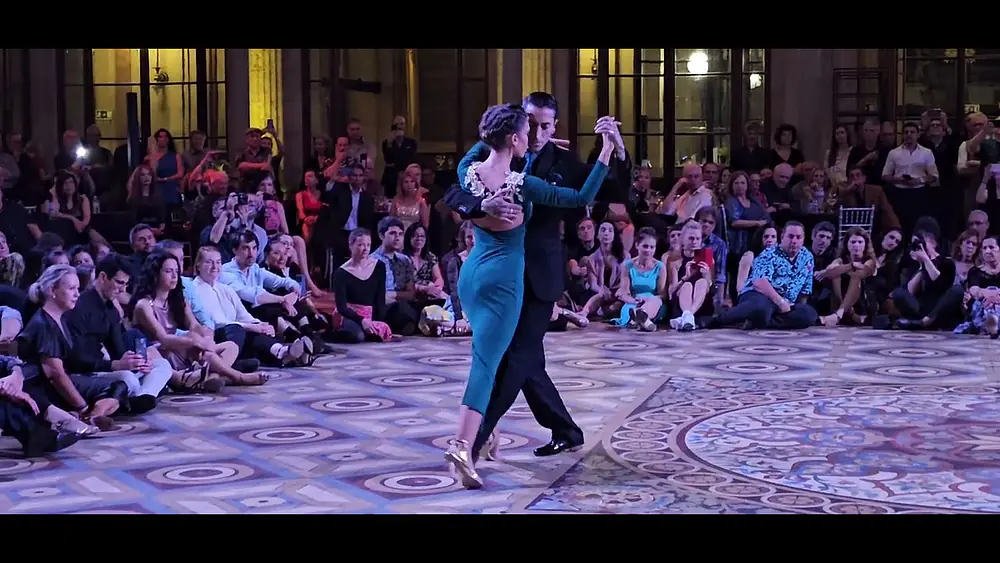 Video thumbnail for Julián Sanchez y Bruna Estellita. Carlos di Sarli-Destino de Flor. FI Tango 2025 Porto, Portugal-1/4