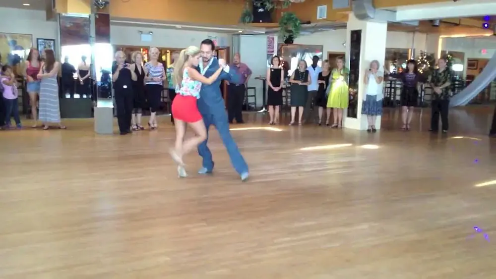 Video thumbnail for Clarissa Sanchez & John Erban @ Atrium-Tango Brunch 3
