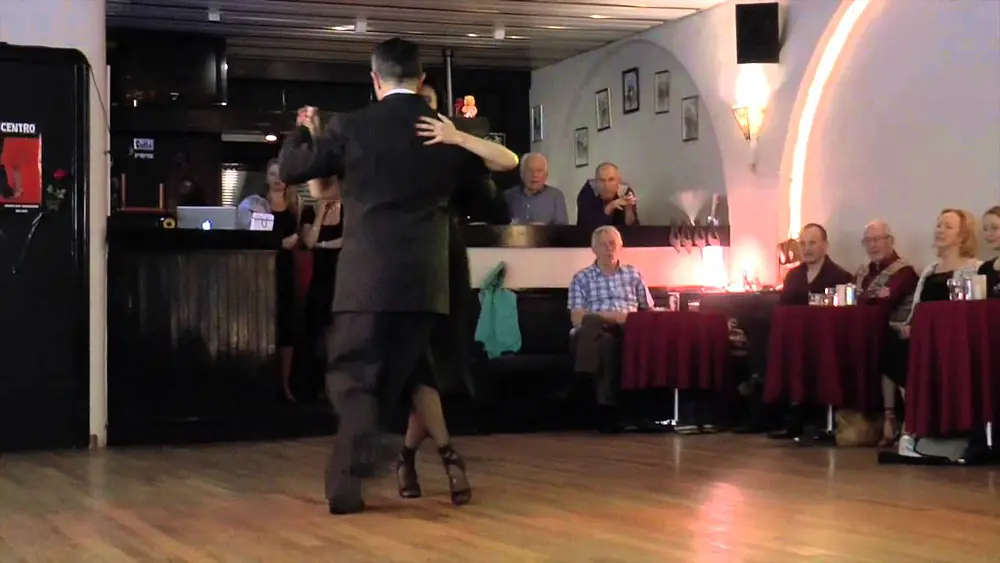 Video thumbnail for Paulina Cazabon & Jose Luis Gonzalez in Tango Centro "Milonga Brava" F.Canaro