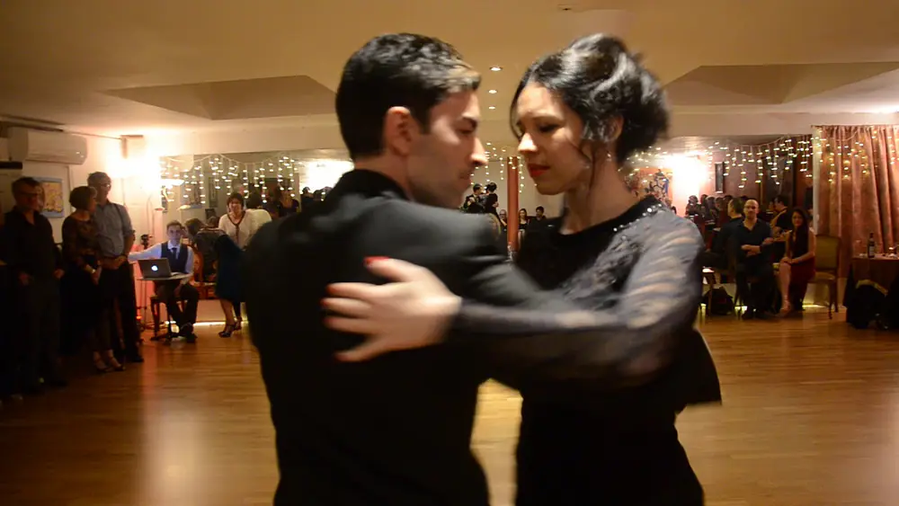 Video thumbnail for Maria Casán & Pablo Ávila: Cara sucia @ Tangoloft Vienna (New Years Milonga)