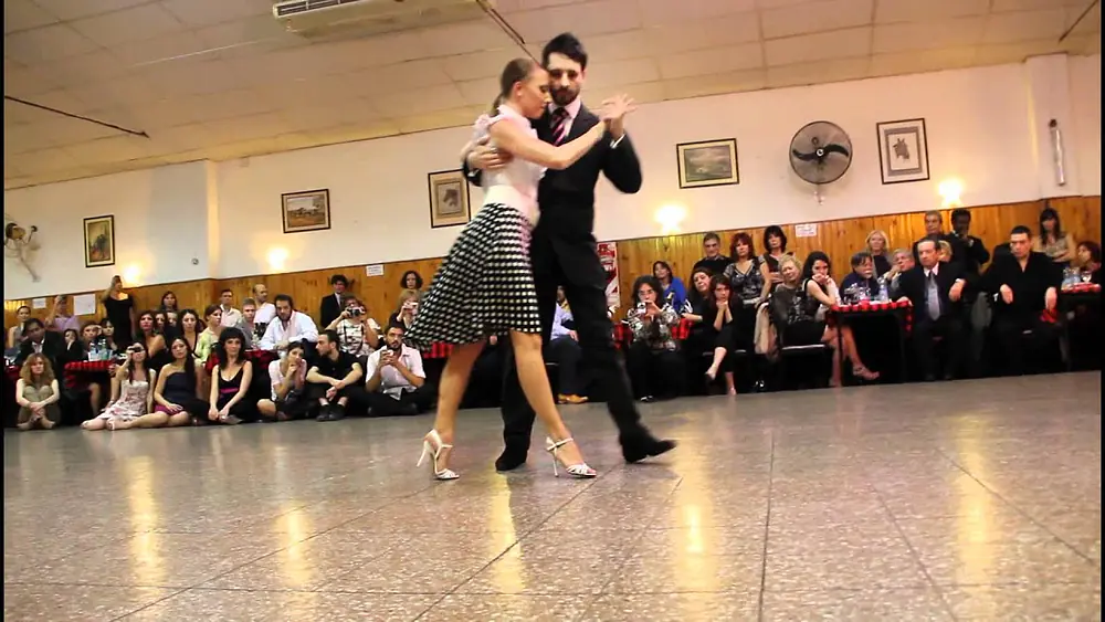 Video thumbnail for JAVIER RODRIGUEZ Y ANDREA MISSE EN LA BALDOSA 04/04