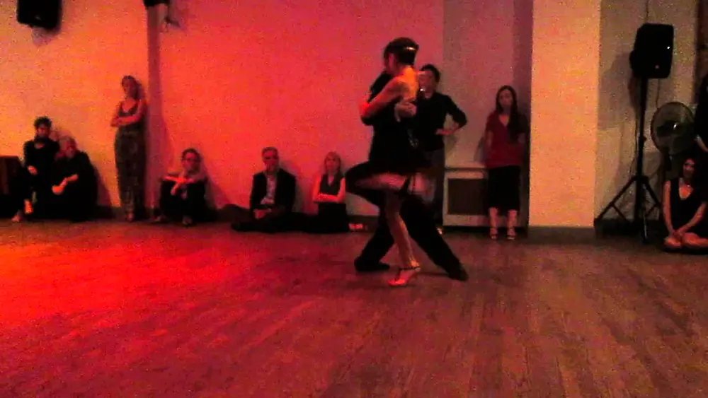 Video thumbnail for Argentine Tango:Claudia Codega and Esteban Moreno - Una Fija (Glorias de Ayer)