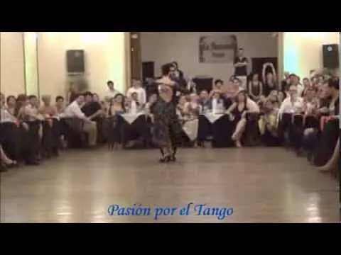 Video thumbnail for JIMENA HOEFFNER y FERNANDO CARRASCO Bailando el Tango YO en YIRA YIRA MILONGA