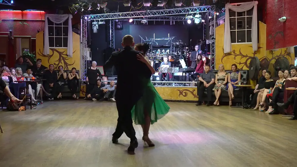 Video thumbnail for Guillermina Quiroga & Mariano Diego Logiudice @ Milonga at Alberto's Demo 3/3 2019 Mar 31