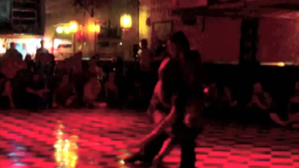 Video thumbnail for John Galindo + Claudia Jakobsen - Practica X (enero 2011) - tango