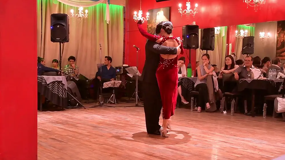 Video thumbnail for Natalia Hassan y Leonel Mendieta en Porteño y Bailarin -2