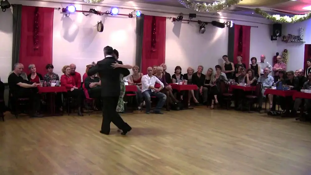 Video thumbnail for Paulina Cazabon y Jose Luis Gonzalez, TNT Lyon 2014, Milonga