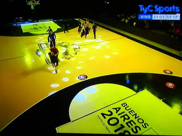 Video thumbnail for Valeria Archimo - "El Juego de las Estrellas" - Mauro Caiazza