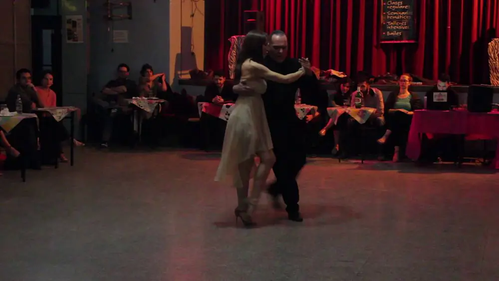 Video thumbnail for Pancho Martínez Pey y Lorena Ermocida - 1/8/2016 - El Motivo 1/4