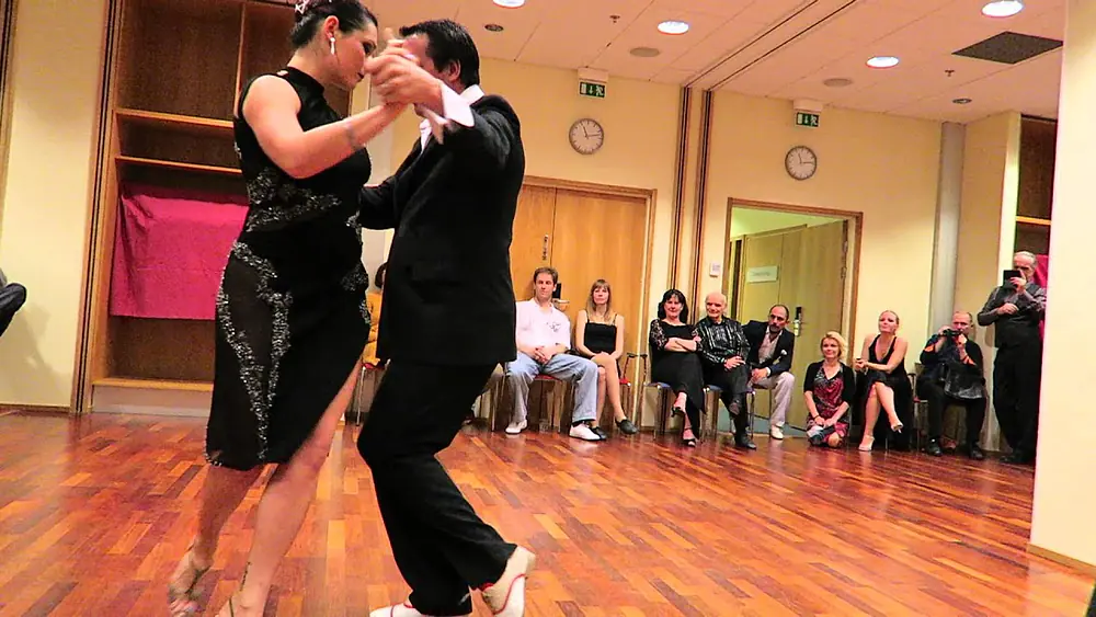 Video thumbnail for Jose Vazquez y Anna Yarigo at Oulu Tango Festival 2015