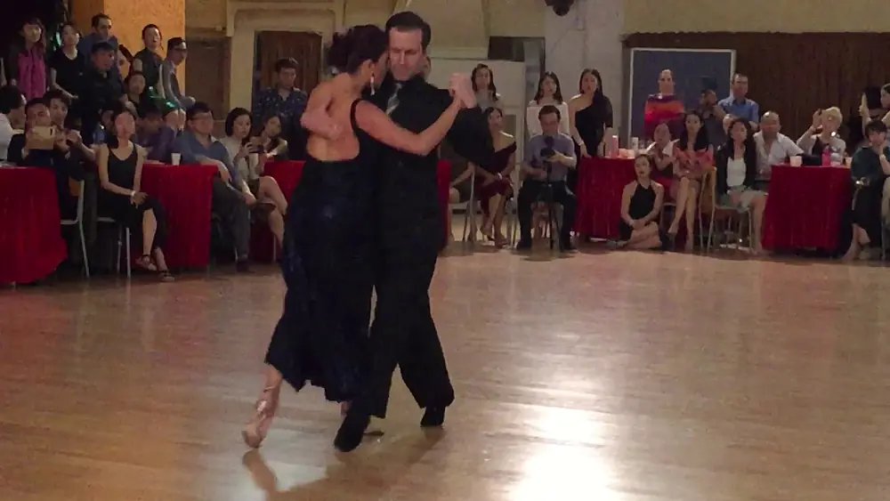Video thumbnail for Facundo Pinero & Vanesa Villalba 1st Dance La vi llega, orquesta Osvaldo Pugliese con Jorge Maciel