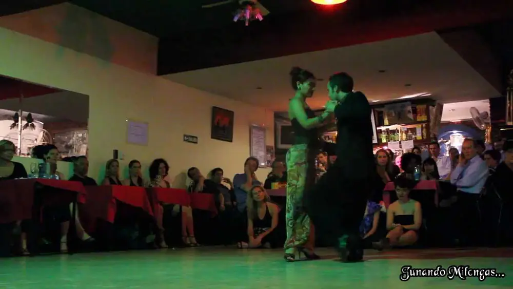 Video thumbnail for LEONARDO PANKOW Y CORINA HERRERA en MILONGA10 "Este es el Rey"