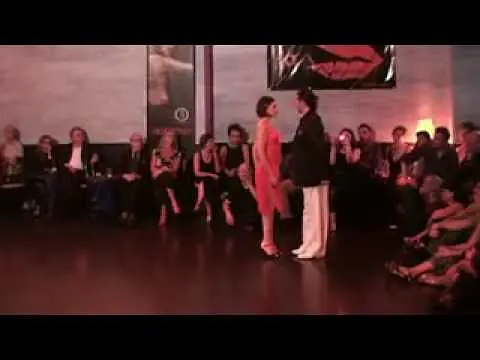 Video thumbnail for Gustavo Rosas y Gisela Natoli.Tango Argentino en Milano.mp4