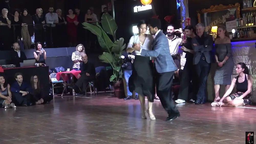Video thumbnail for Silvina Tse y Julio Alvarez–Milonga del Ochenta y Tres–JuanD'Arienzo y AlbertoReynal–11.02.2024  4.4