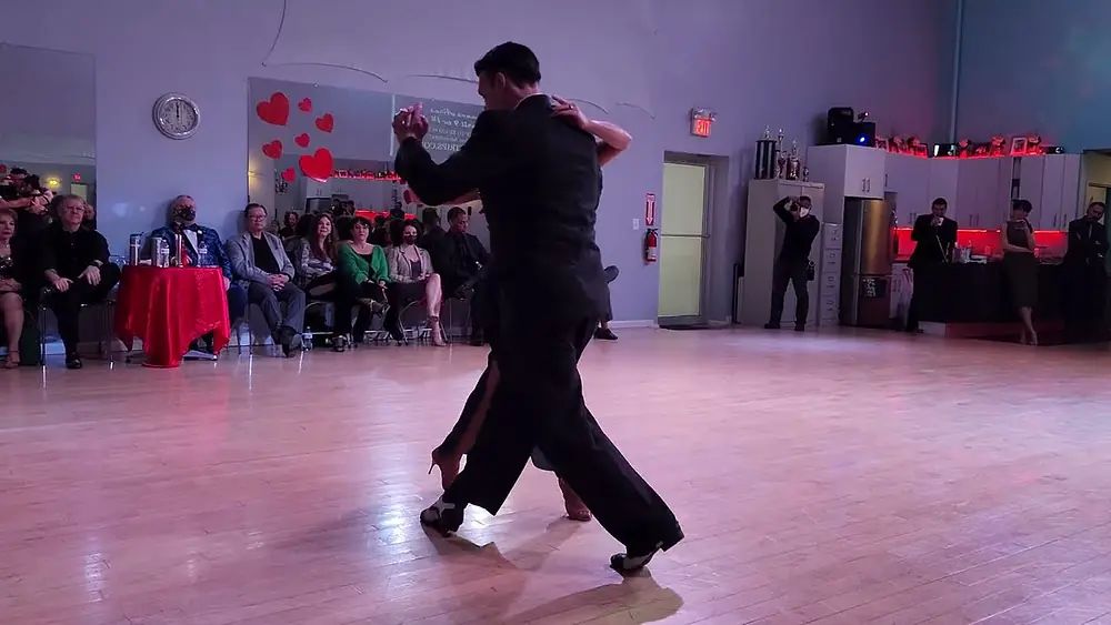 Video thumbnail for Argentine tango: Junior Cervila & Guadalupe Garcia - Tus Palabras y la Noche