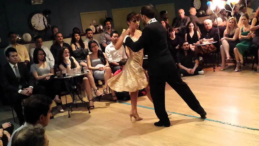Video thumbnail for Argentine Tango: Gaby Mataloni & Guillermo Cerneaz - Sin palabras
