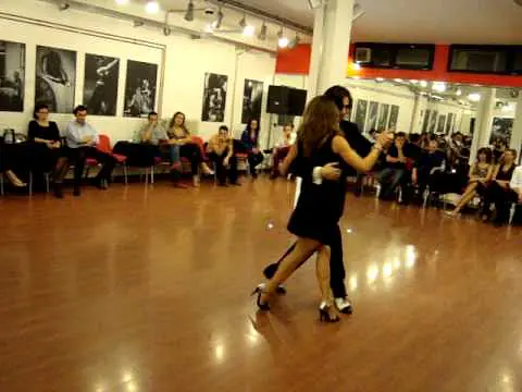 Video thumbnail for Dominic Bridge balla un tango con Irene Natali