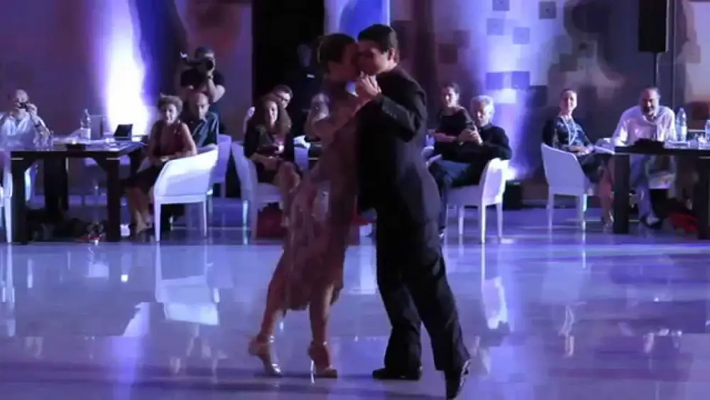 Video thumbnail for Dubai Tango Festival 2014 - Fernanda Grosso and Alejandro Ferreyra