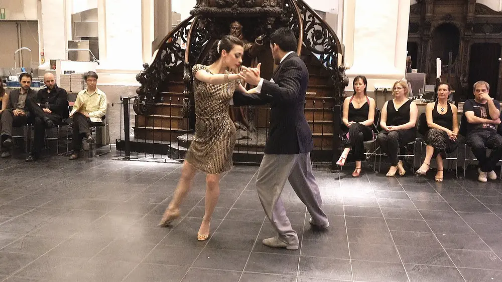 Video thumbnail for Tango: Laura D'Anna y Sebastian Acosta, 2016, Milonga de Gante, 3/3