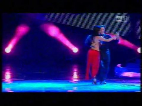 Video thumbnail for Daiana Guspero y Miguel Angel Zotto a Sanremo 2011