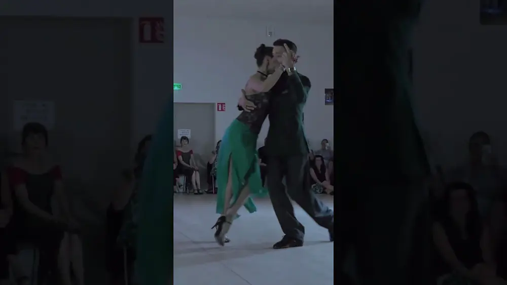 Video thumbnail for Elvira Lambo & Michael "El Gato" Nadtochi dance Rodolfo Biagi - Déjame amarte aunque sea un día