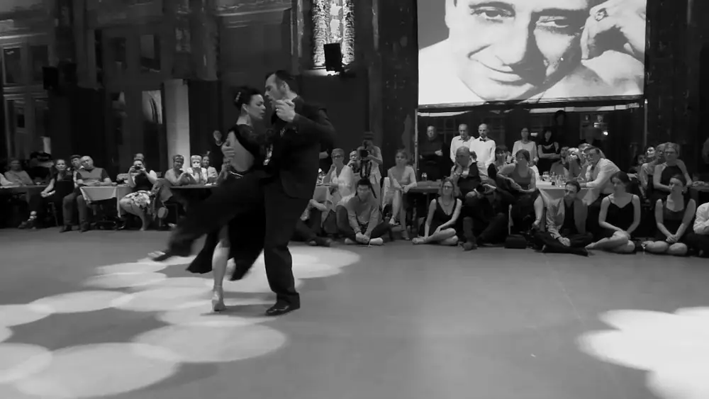 Video thumbnail for Anibal Lautaro y Valeria Maside bailan tango en el Festival de Tango de Amberes 2018