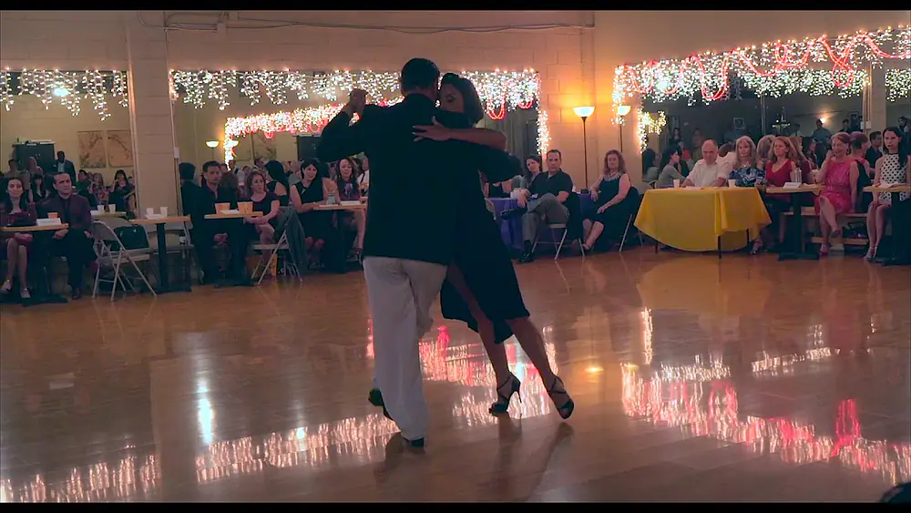 Video thumbnail for Junior Cervila & Guadalupe Garcia | Milonga Sonata -Performance 2