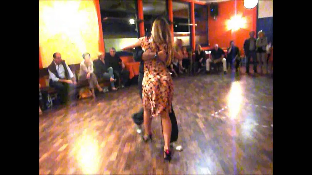 Video thumbnail for Matteo e Ludovica Antonietti...esibizione Milonga 2013