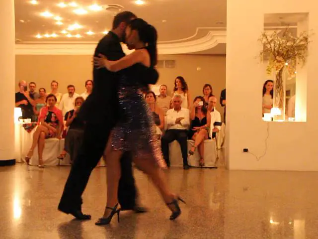 Video thumbnail for Show Antonella Terrazas y Csongor Kicsi (Vid. 1di4) Riva del Sole