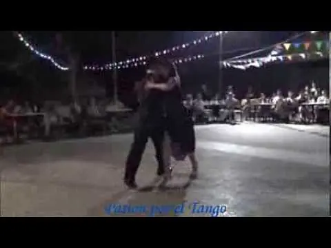 Video thumbnail for ROXANA SUAREZ y SEBASTIAN ACHAVAL Bailando NO HAY TIERRA COMO LA MIA en el CLUB de ARQUITECTURA