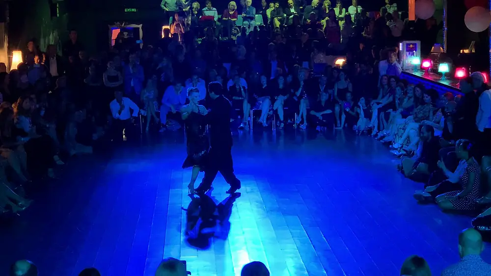 Video thumbnail for Sebastian Arce y Mariana Montes - Bari Tango Congress 2018 4-4