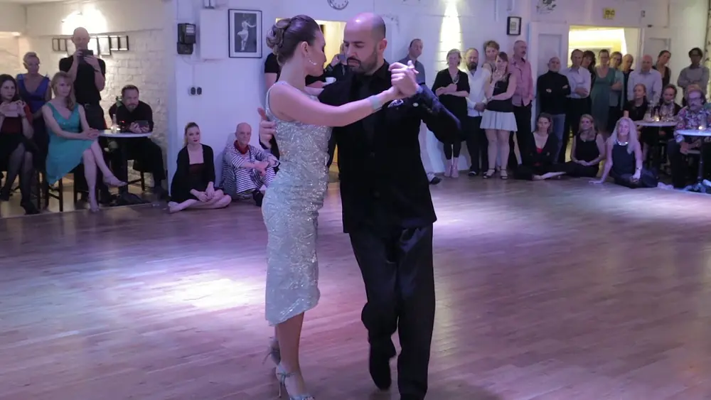 Video thumbnail for Lorena Cataneo & Gastón Camejo, Tango VidaMia Köln Nov. 2017, "Mi vida en tus manos", R. Biagi
