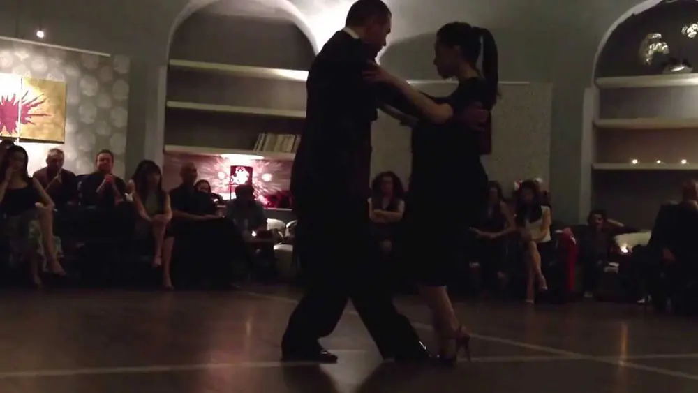 Video thumbnail for Isabella Fusi e Valentin Reshetnikov - Cantemos Corazòn - Carlos Di Sarli