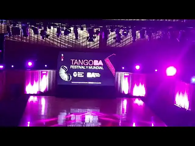 Video thumbnail for Mundial de Tango 2019 (Semifinales) Amira Luna y Damián Roezgas " Ojos Negros "