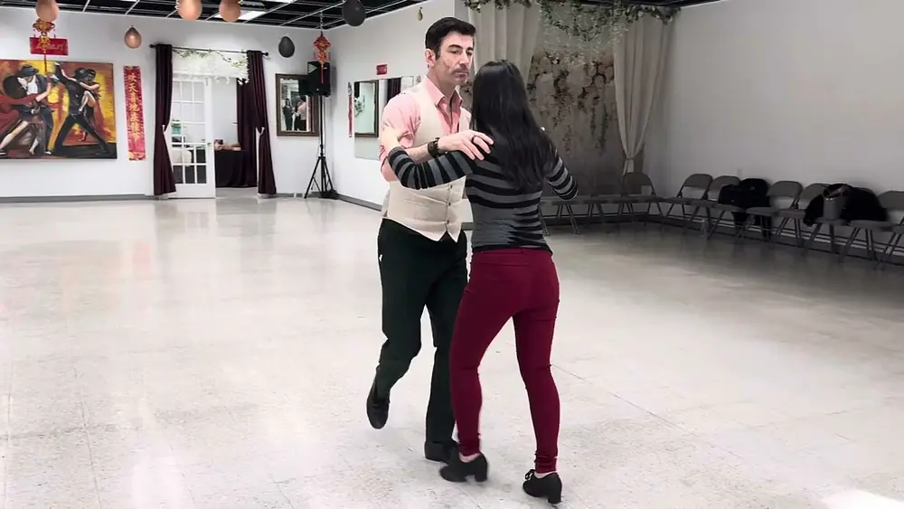 Video thumbnail for Iakof Shonsky🕺🏻Tango lesson. Washington DC 2024