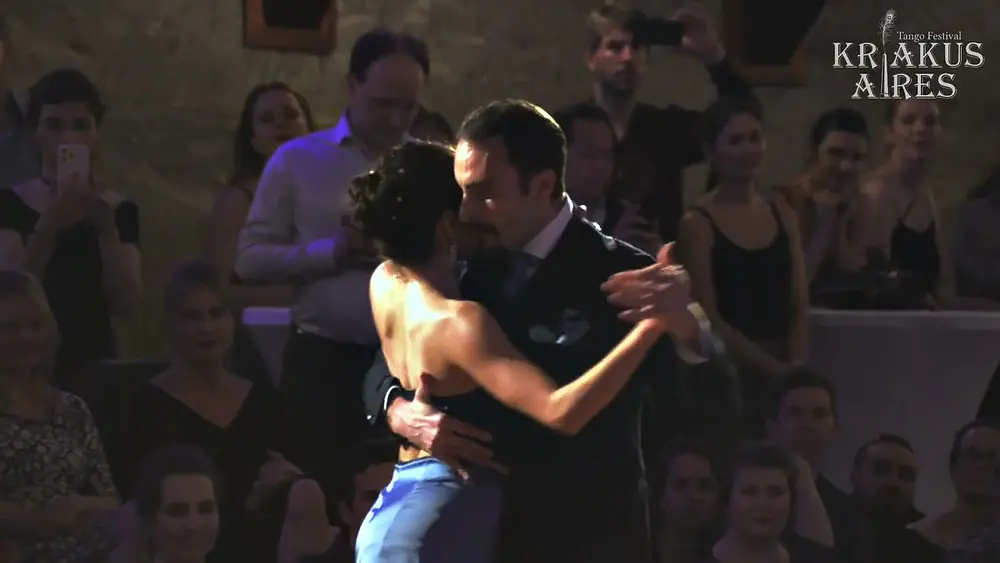 Video thumbnail for Танго танец Gianpiero Galdi & Lorena Tarantino   Osvaldo   Krakus Aires Tango Festival 2022 3 5