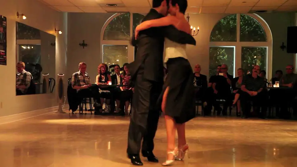 Video thumbnail for Cecilia Gonzalez et Somer Surgit, 21 avril 2012. Tangos, valse, milonga.