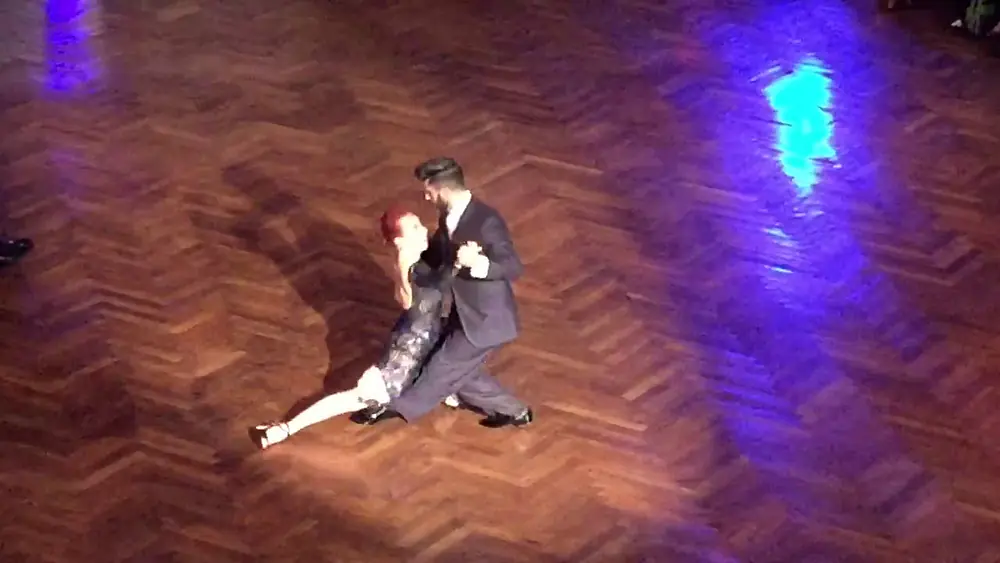 Video thumbnail for Matias Batista Aleman y Silvana Prieto bailan "Quejas de bandoneón" un Tango de Osvaldo Pugliese