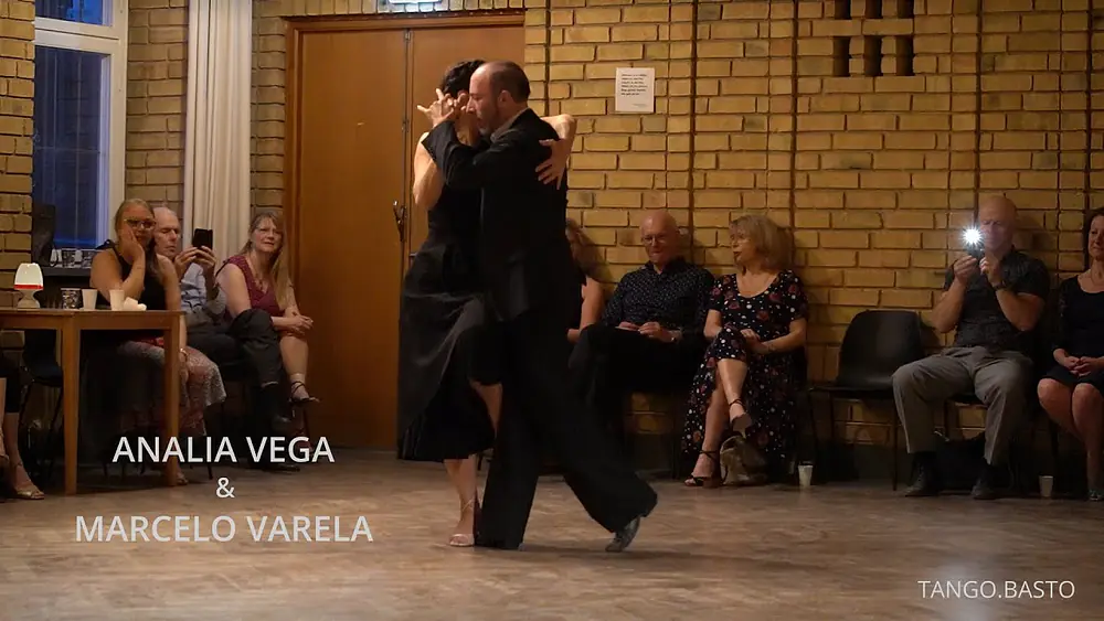 Video thumbnail for Analia Vega & Marcelo Varela - 4-4 - Bomboncito (Tango), Fluvio Salamanca, A Guerrico - 2022.04.24