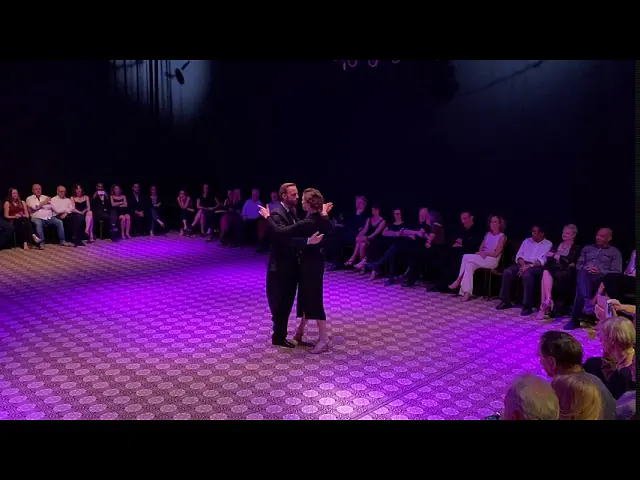 Video thumbnail for Liz & Yannick Vanhove - Bouche a l'Oreille - Brussels - March 2020